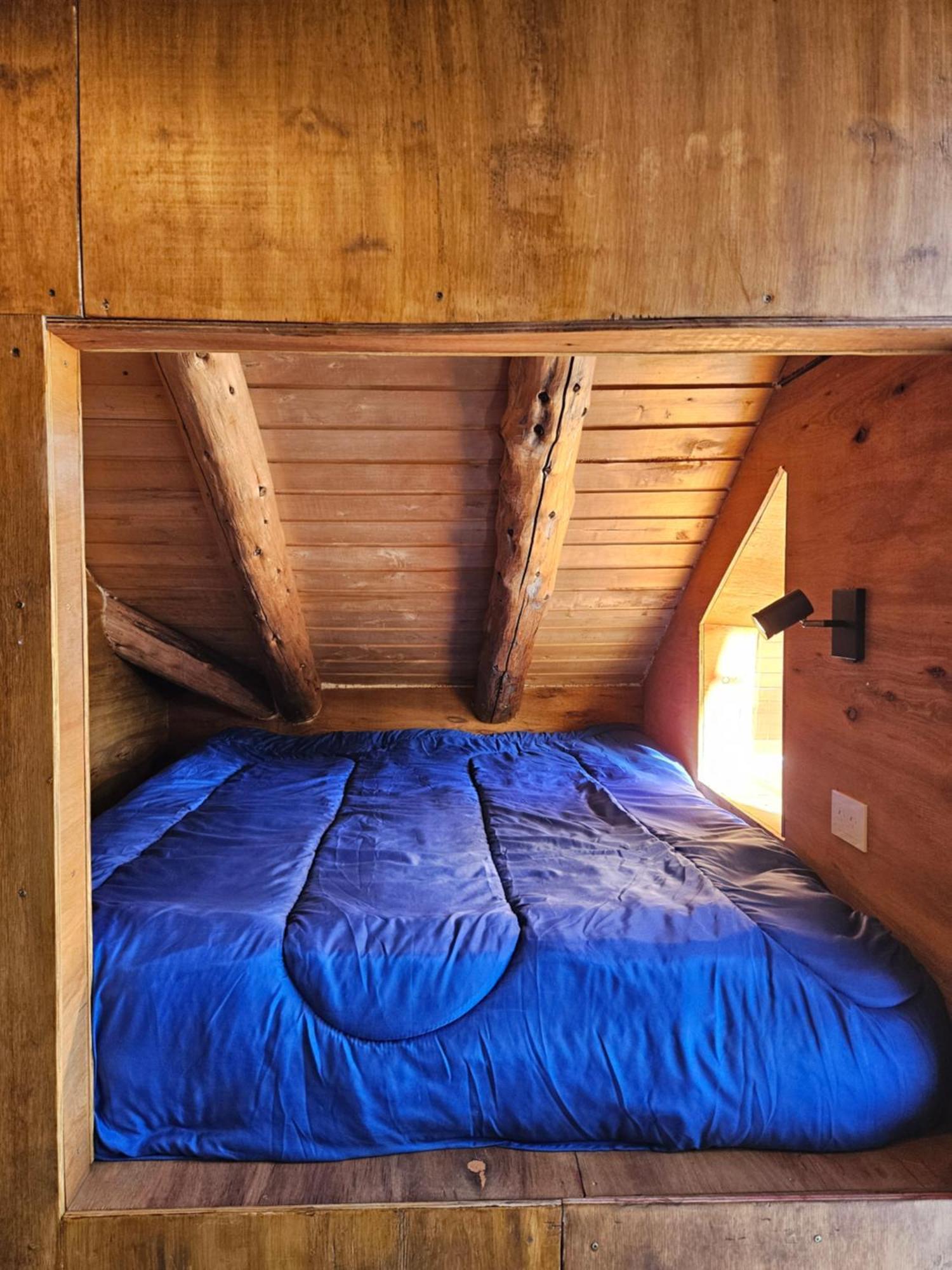 Hostel Capsula Refugio Oeste サンカルロスデバリローチェ エクステリア 写真