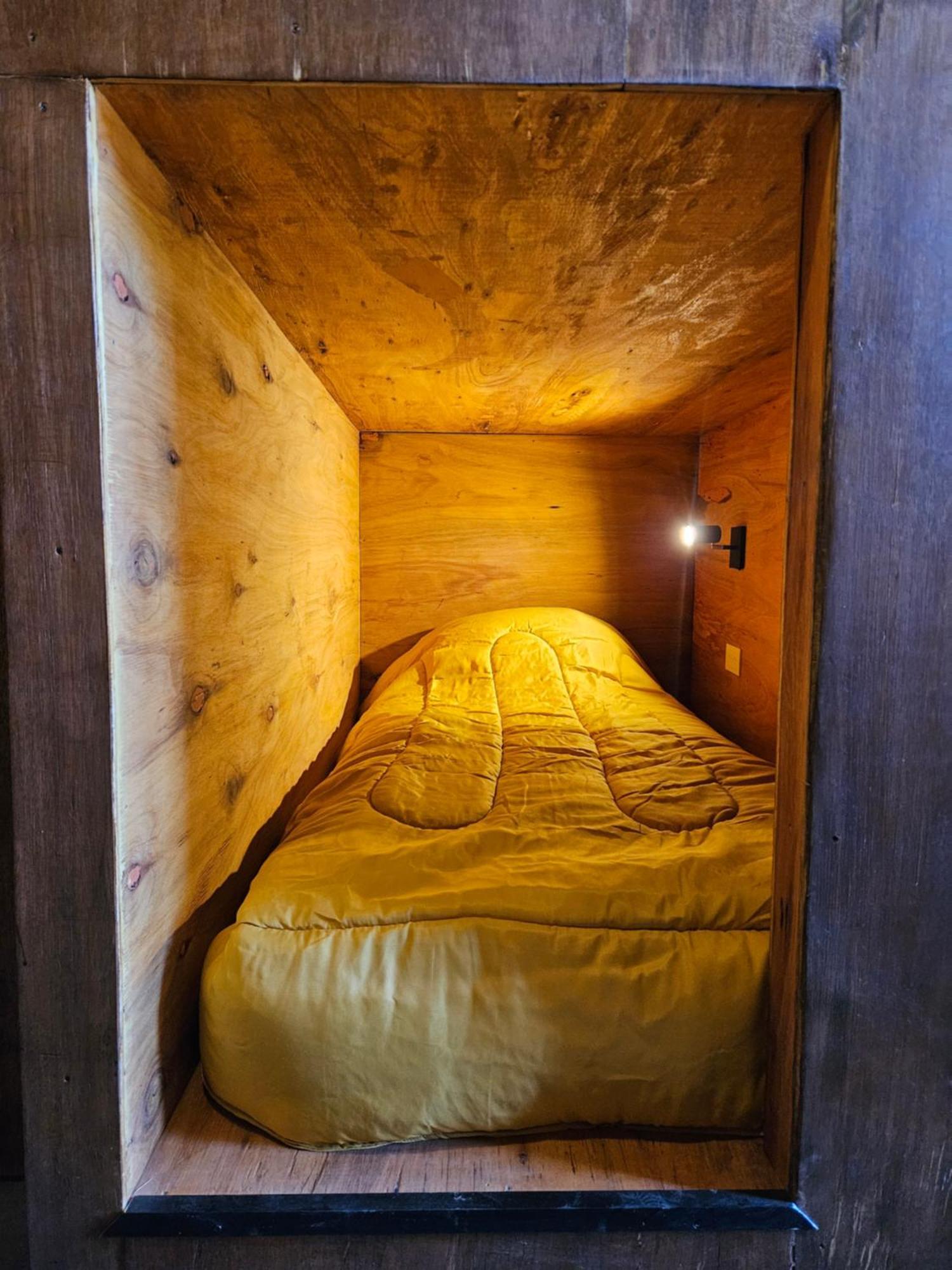 Hostel Capsula Refugio Oeste サンカルロスデバリローチェ エクステリア 写真
